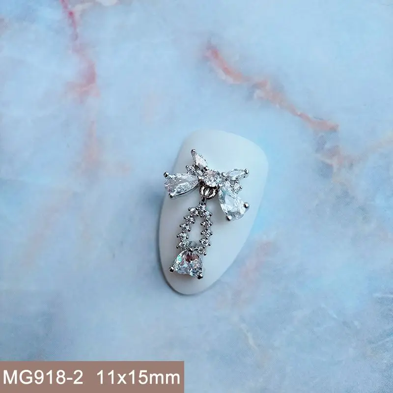 10 stücke Luxus Spitze Schmetterling Anhänger Zirkon Kristalle Metall Nägel Schmuck Dekorationen Nail Art Zubehör Charms Teile Lieferungen – Detail 21