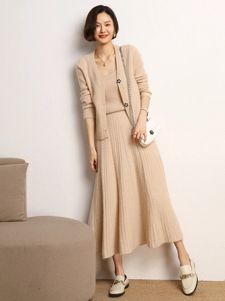 Cashmere skirt back view