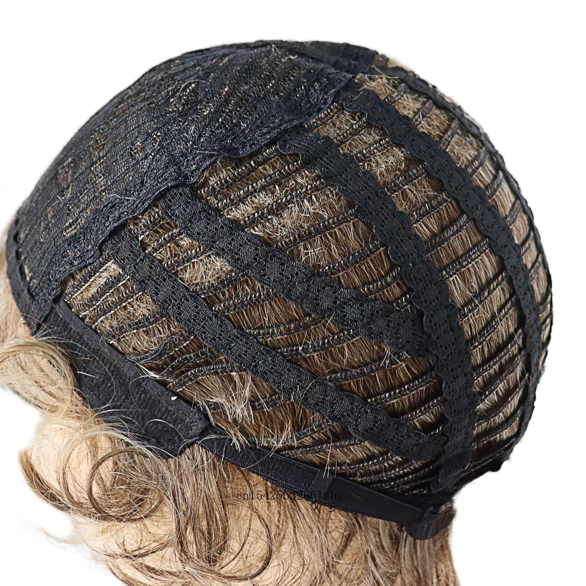 Parrucche sintetiche per donna Parrucca bionda mista di capelli corti ricci con frangia Acconciatura naturale Parrucca per mamma Parrucche di ricambio per capelli da indossare ogni giorno - immagine 4