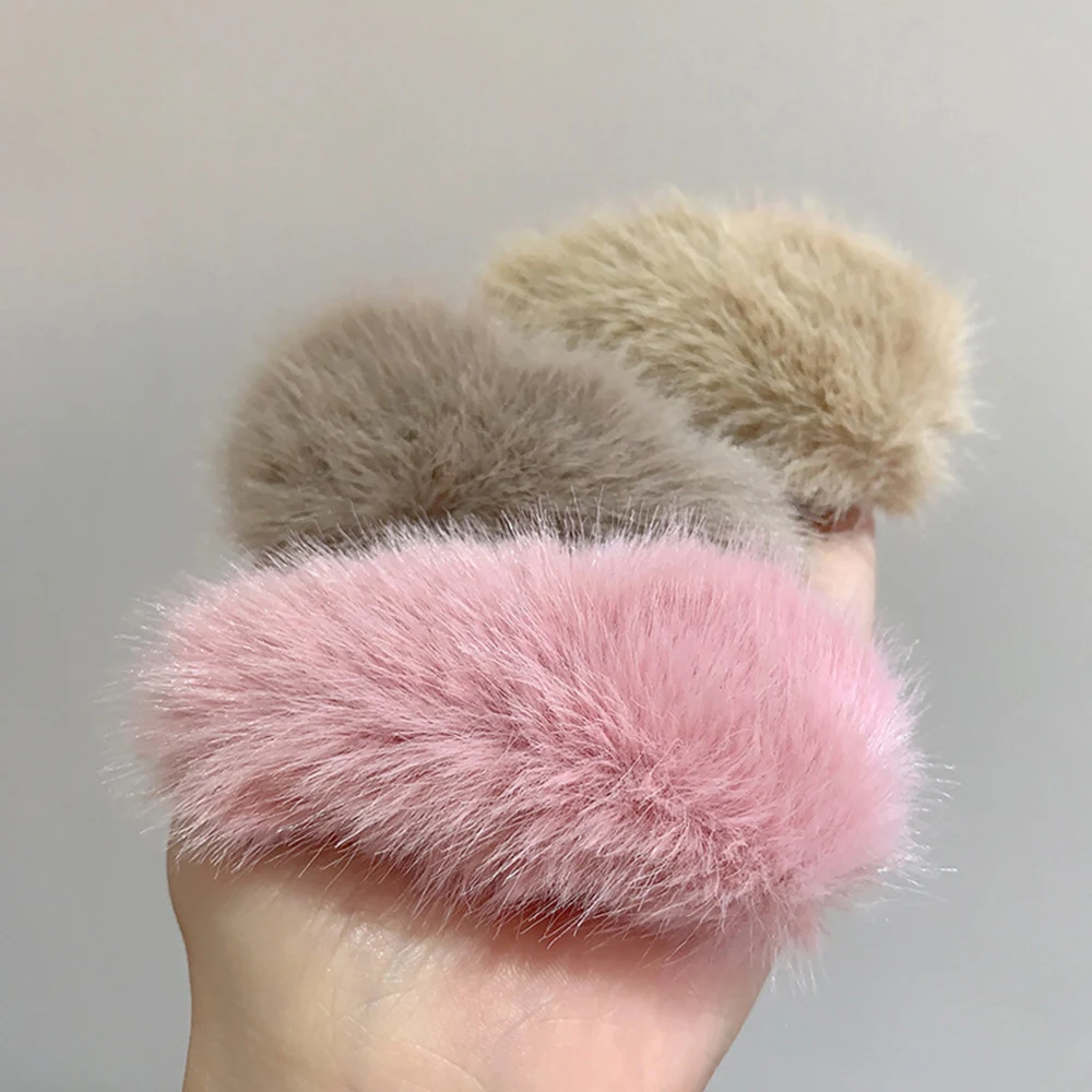 Рисунок 5 - Заколка для волос с имитацией кроличьего меха