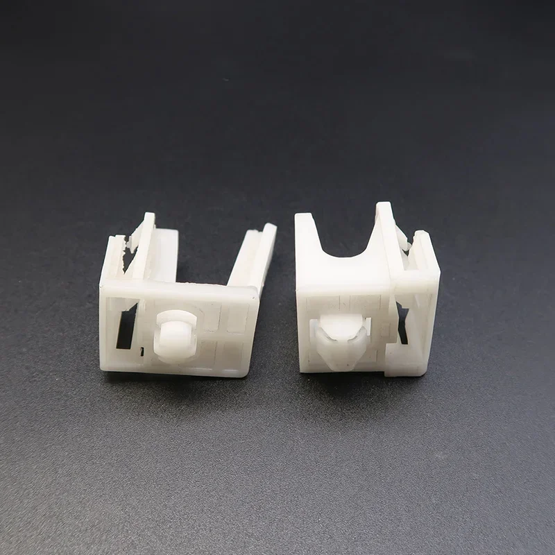 TONIXY 50x Karosserie-Clips Weiß - Seitenverkleidung Halteklammern Für Sprinter Mk3