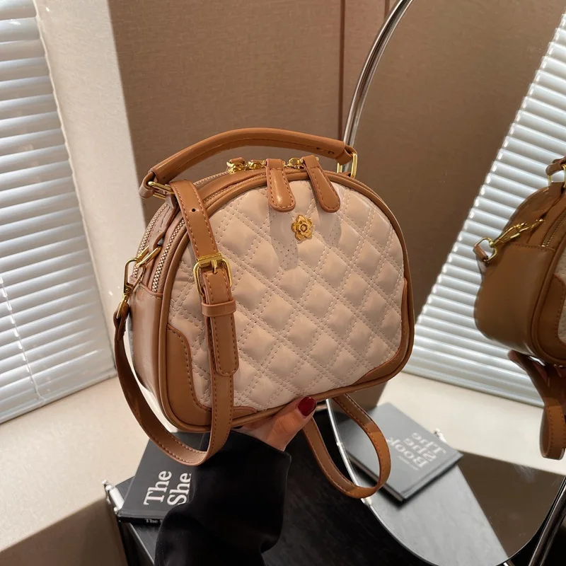 New Solid Color Women's 2024 Advanced Texture Special-Interest Design Crossbody Versatile Handheld Rhombus Shell Bag