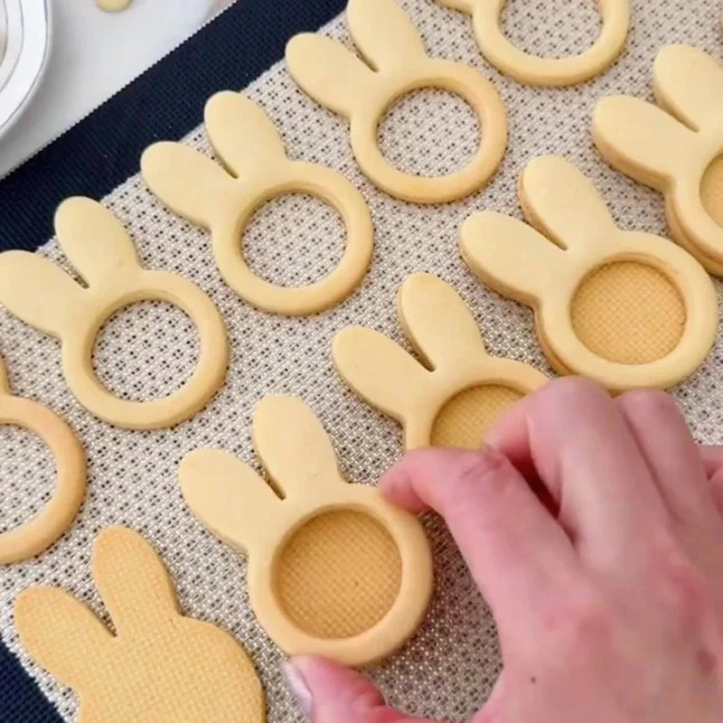FUNOMOCYA 1 Set Cookie Bakvorm Konijn Biscuit Cutter Spring Easter Cookie Cutter Thuis Bakvormen Fondant Cutters Biscuit Mould Lente Snoep Uitgesneden Ei 3D Roestvrij Staal Lollipop Voedsel