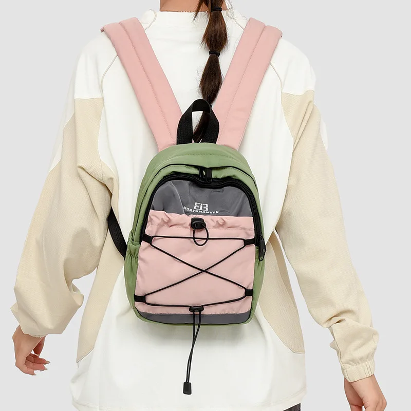 Outdoor Color Block Backpack for Women Lightweight Small Capacity Hiking Leisure Commuting Bag