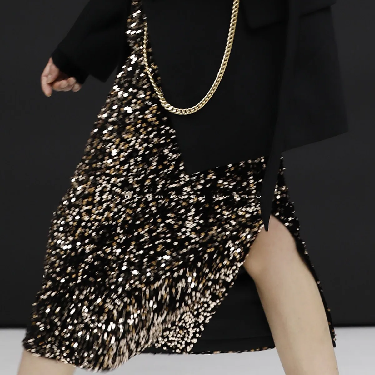 

2023 Autumn Winter New Half Skirt Eye catching Velvet Sequins Everyday Glamorous BlingBling Skirt