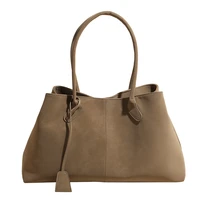 Sac à main polyvalent en faux daim pour femme, sac à main de grande capacité, sac initié, haute qualité, produit tendance, savoir, solide, 2025 6