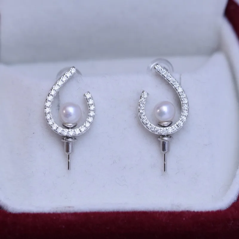 

ED176Lefei Fashion Classic Luxury 4-5mm Strong Luster Few Flaw Freshwater Pearl Letter C Earring For Women 925 Silver Charm Gift