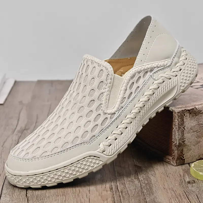 Men Handmade Mesh Breathable Shoes Summer Round Head Solid Colour Non-slip Loafers Lightweight Comfortable Soft Sole Sneakers 2