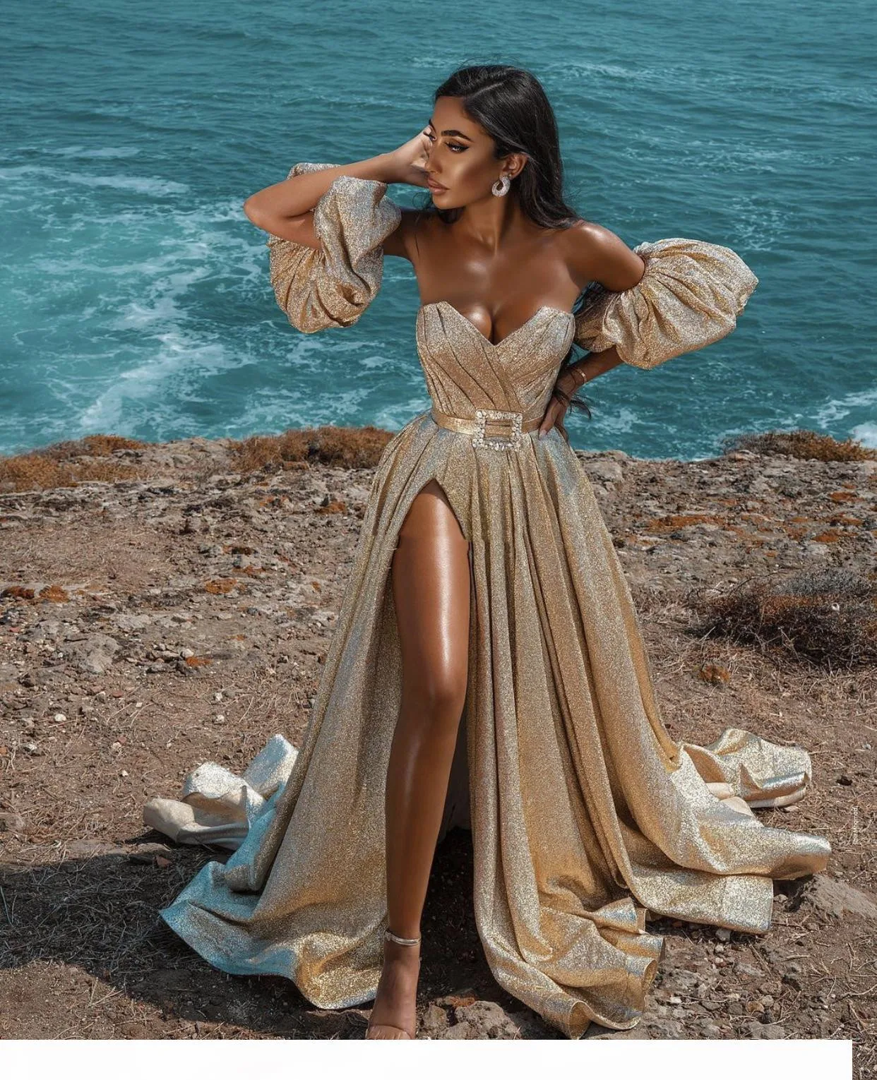 Elegant Gold Evening Dresses 2022 New Dubai Formal Gowns Sexy Sweet-Heart Neck High Split Prom Sparkling Party Prom Dress Arabic windsor prom dresses