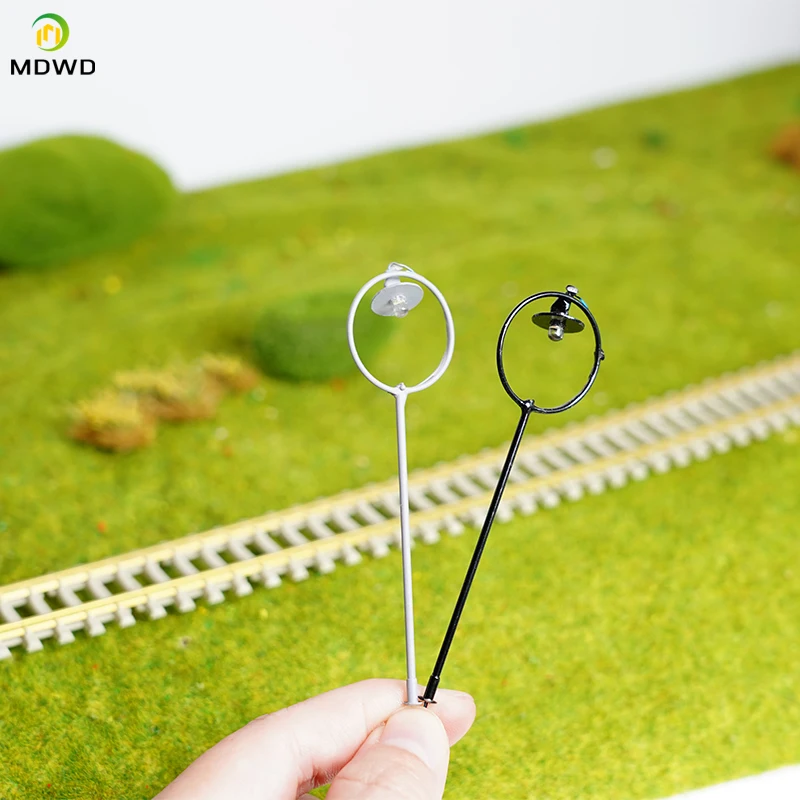 Warm white model street lamp layout, lamp post, railway train, garden, amusement park, landscape, LED lighting 1:87 ratio 6