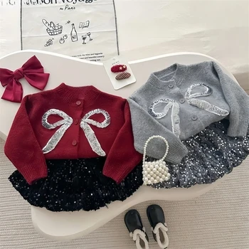Costume da bambina autunno inverno per bambina, set di gonna maglione lavorato a maglia ispessito con fiocco, completo da due pezzi per bambini, abbigliamento da festa, abbigliamento alla moda per bambini