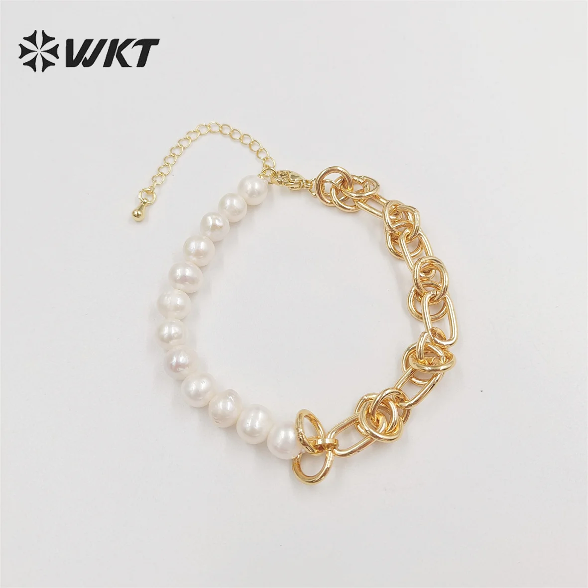 

WT-MPB074 WKT NEW design 18k real gold plated resist tarnishable shell bezel setting bangle women wedding gold bangle