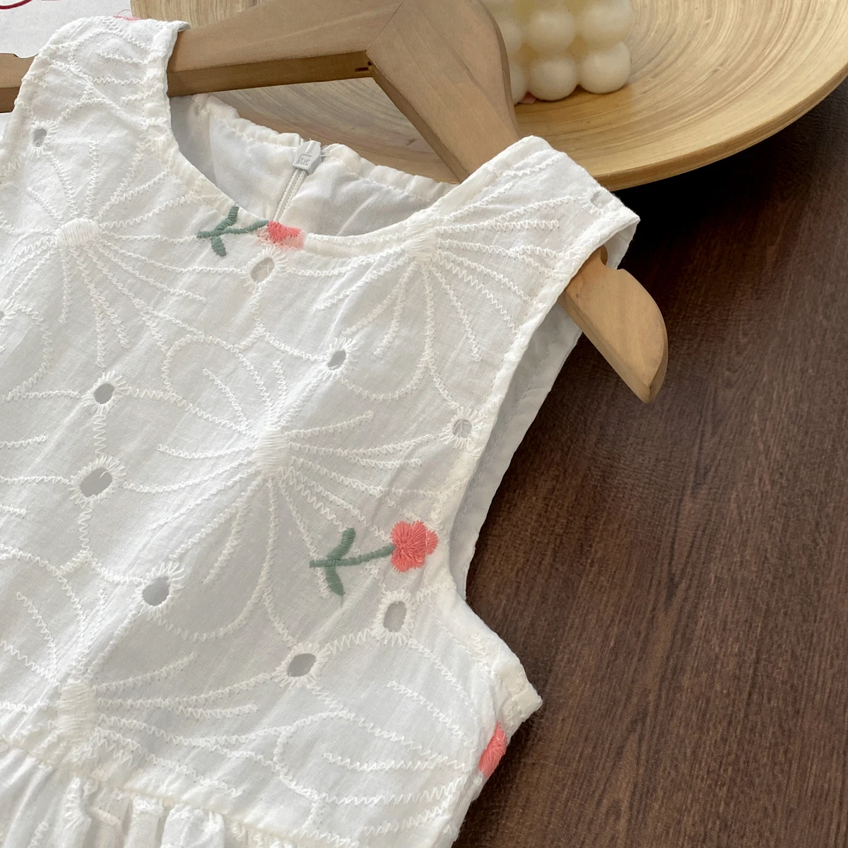 Charming Sleeveless Embroidered Princess Dress