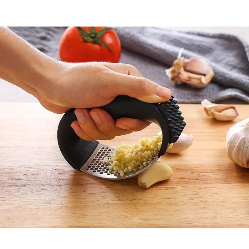 

1 Pcs Stainless Steel Garlic Press Crusher Manual Garlic Mincer Chopping Garlic Tool Home Garlic Masher Artifact Kitchen Gadget