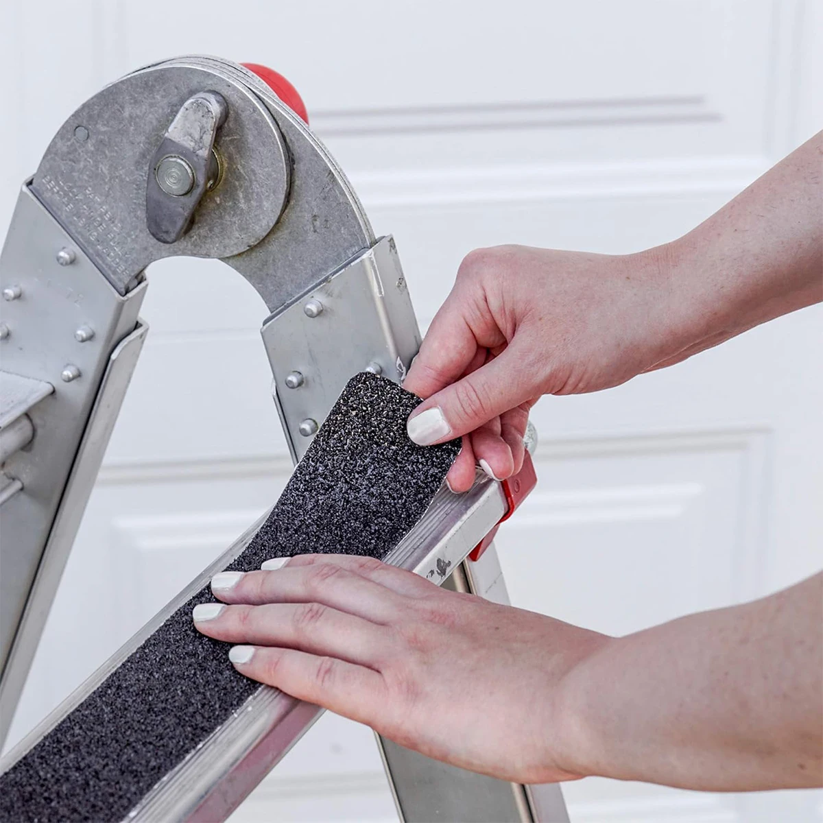 Waterproof Transparent Non-Slip Tape for Safe and Comfortable Traction