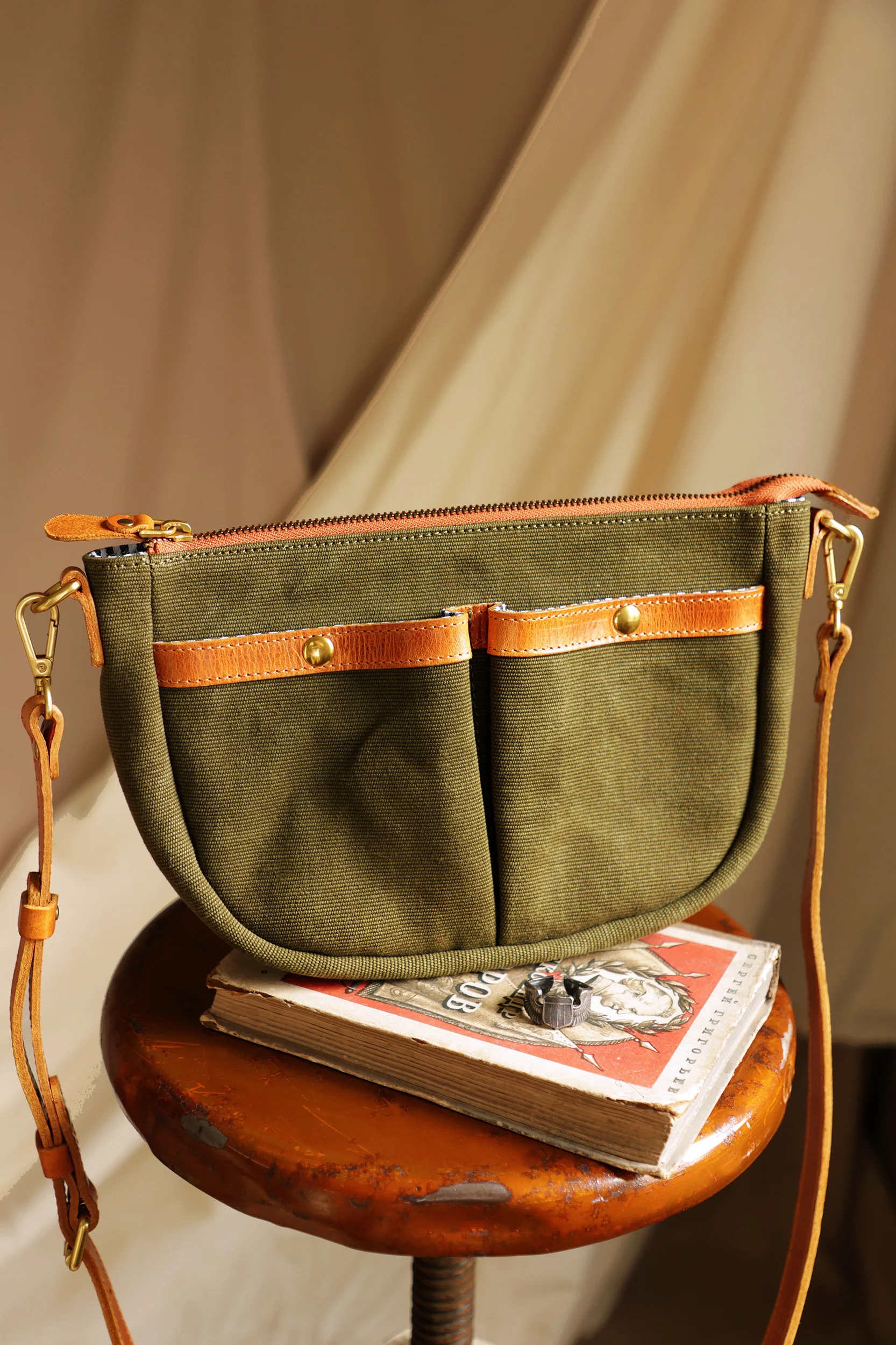 PNDME literarische Vintage hochwertige schwere Canvas Leder Herren Damen Multi-Pocket Umhängetasche Reise Luxus Umhängetasche – Detail 13