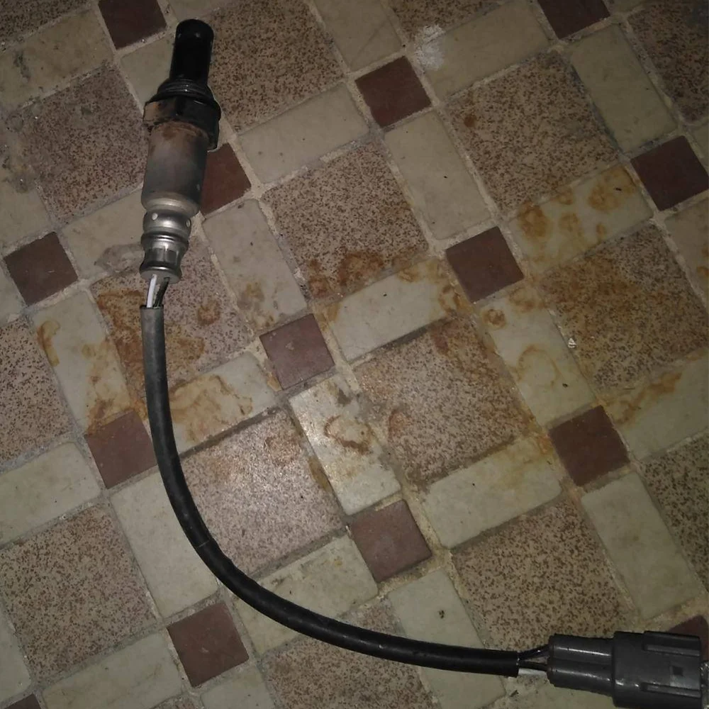 

Knock control sensor Oil pressure switch assembly To yo ta MA TR IX Co ro ll a Air fuel ratio sensor Oxygen Sensor