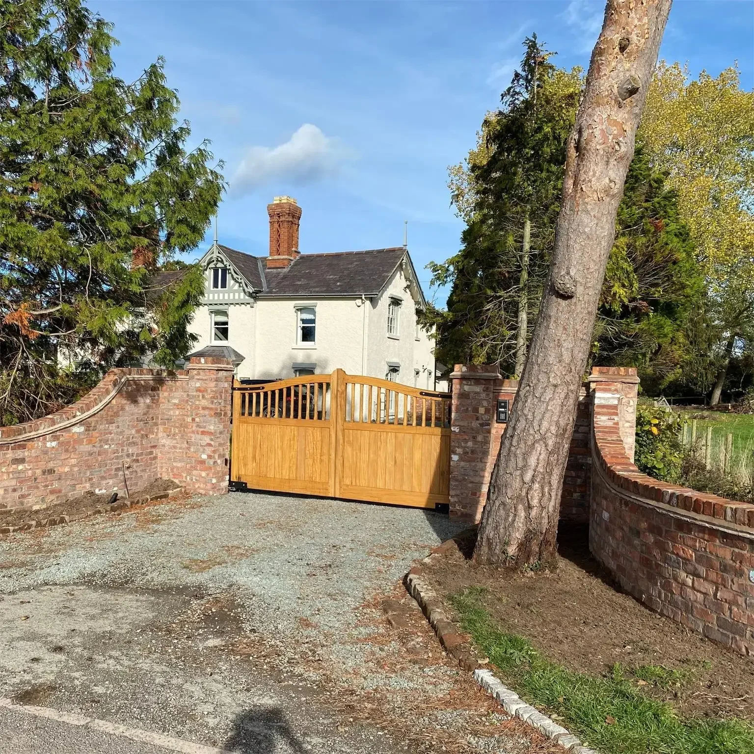 Exterior Farm Gates For Your Property - Rockin J Equine, image size:1536x1536