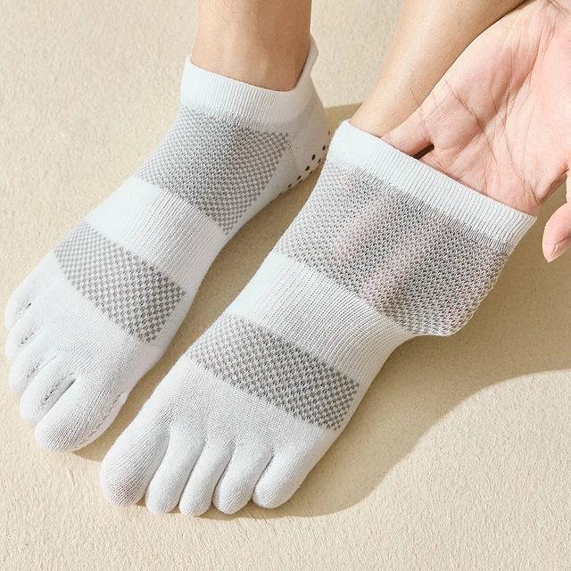 3 Pairs Men Toe Socks with Grip Non-slip Five Finger Socks Summer Mesh High Quality Cotton Ankle Socks Anti-slip 2