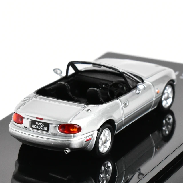 HOBBY JAPAN 1:64 MX5 Eunos Roadster Diecast Model Car
