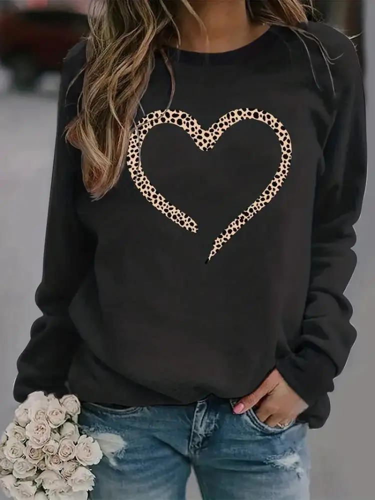 Leopard Heart Print Pullover Sweatshirt Casual Long Sleeve Crew Neck Sweatshirt for Fall & Winter Autumn  Women's Clothing