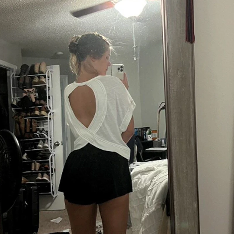 Women's Aesthetic Sexy White Short Sleeve Backless Solid Color T-shirt Streetwear Crop Tops Y2k Round Neck Clothes 2024 Tees Top