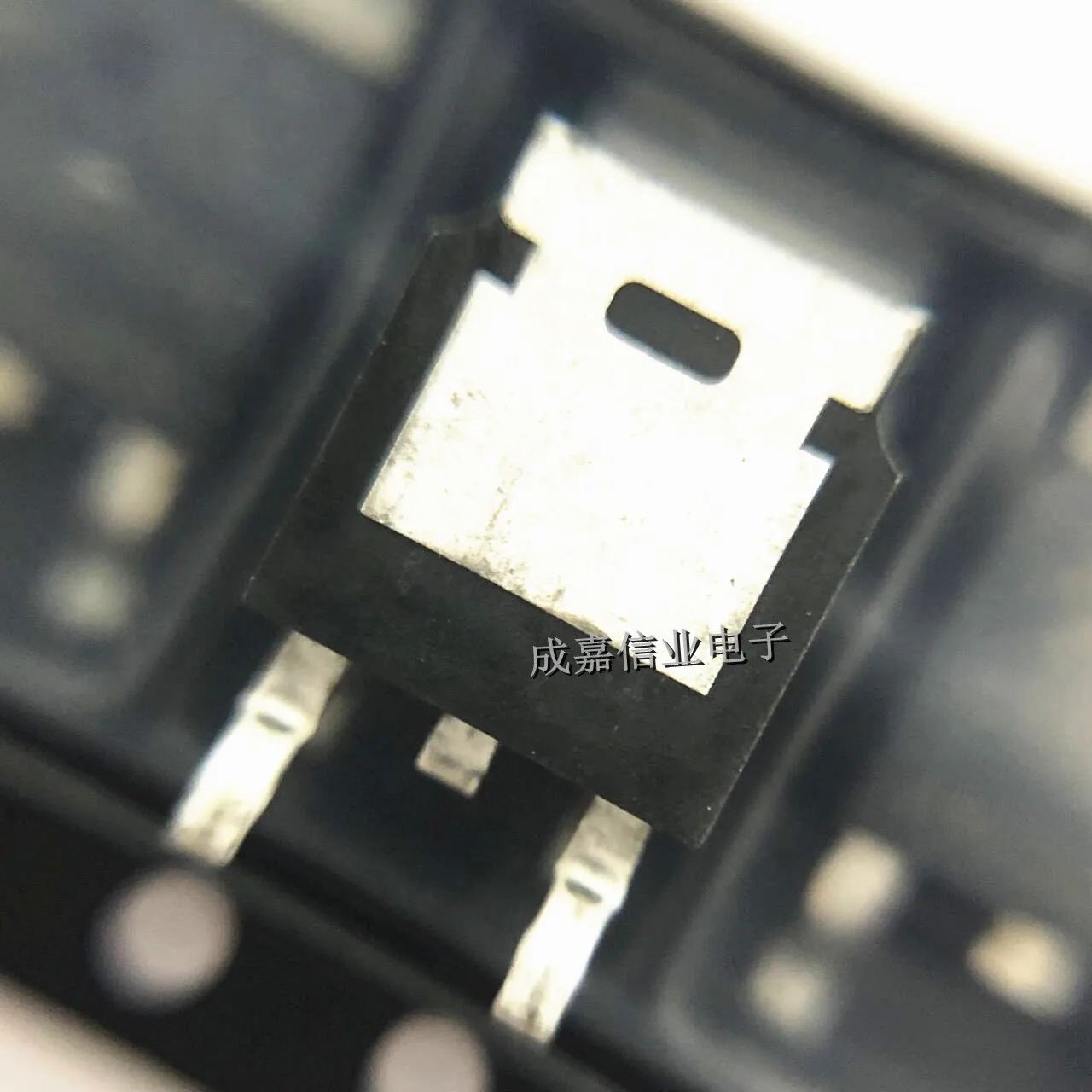 Рисунок 2 - маркировка HYG800P10LR1D TO-252-2;