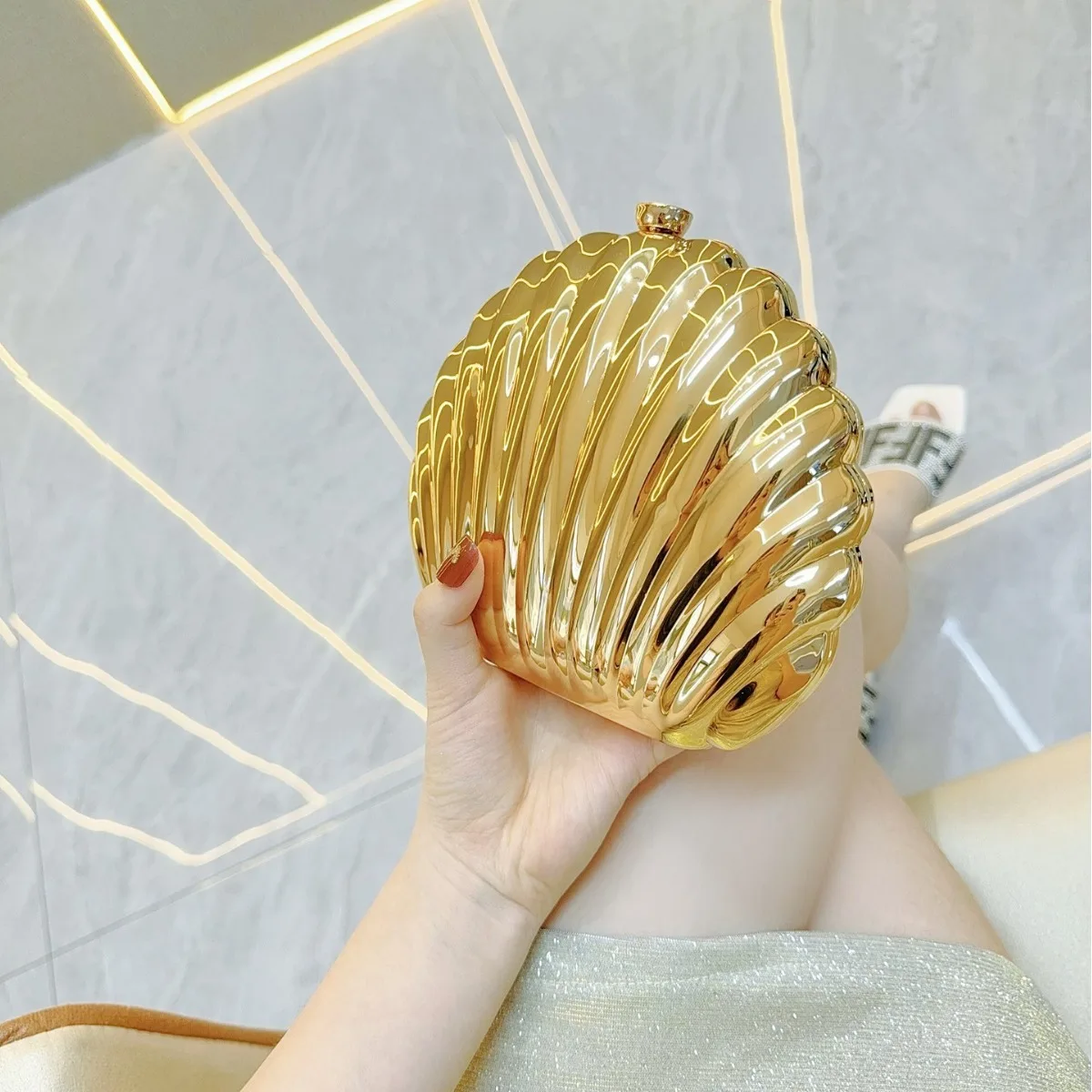 2025, Damen-Muscheltasche aus Silber und Gold, niedliche Acryl-Abend-Clutch mit Riemen für Hochzeit, Party, kleine Geldbörsen, Designer-Handtaschen, Ins – Detail 2