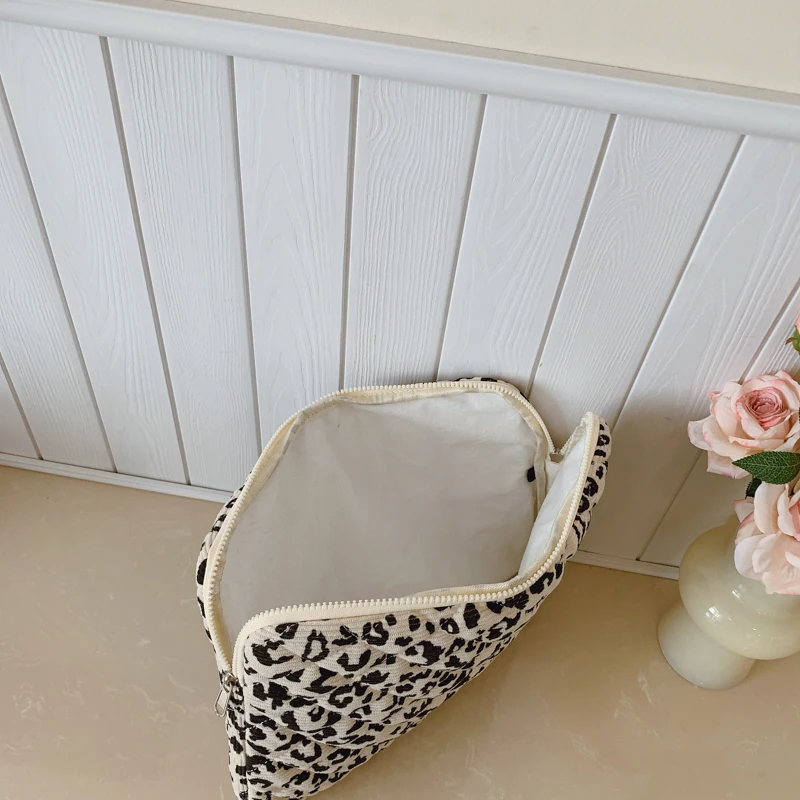 Chic Leopard Print Laptop Sleeve & Carrying Case