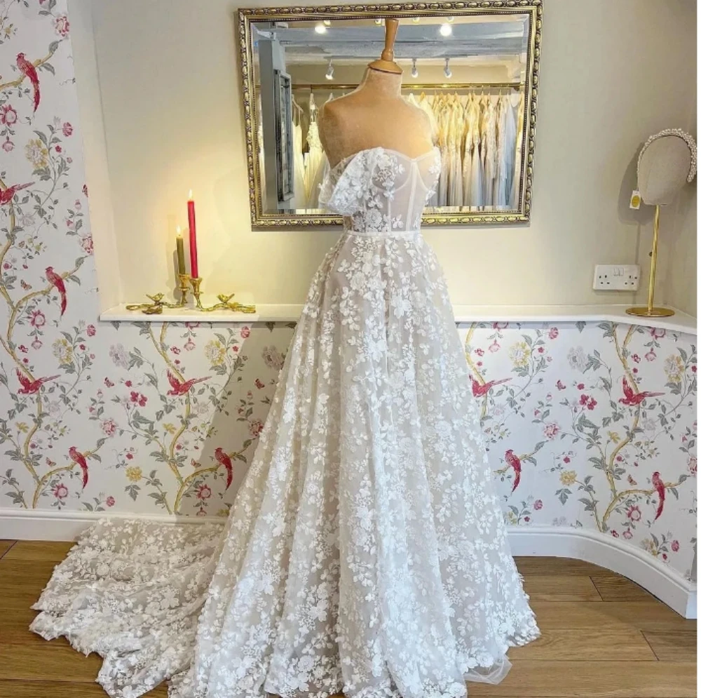 

2024 Elegant Bohemian A-Line Wedding Dresses Lace Applique off shoulder Sweep Train Bridal Gowns Cap Sleeve vestidos de fiesta