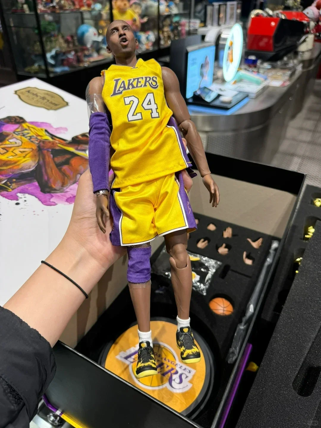 Фото Оригинальная модель Eb Enterbay Kobe Rm-1036 1/6 Nba, баскетбольный игрок Kobe Black Mamba, Классическая коллекция, совместная экшн-фигурка №3