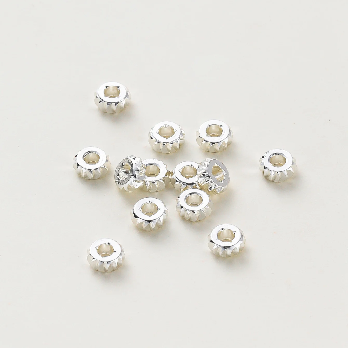 50 Stück 14K/18K vergoldete Messingstreifen flache lose Distanzperlen mit großem Loch für DIY Schmuckherstellung Armband Halskette Erkenntnisse – Detail 4