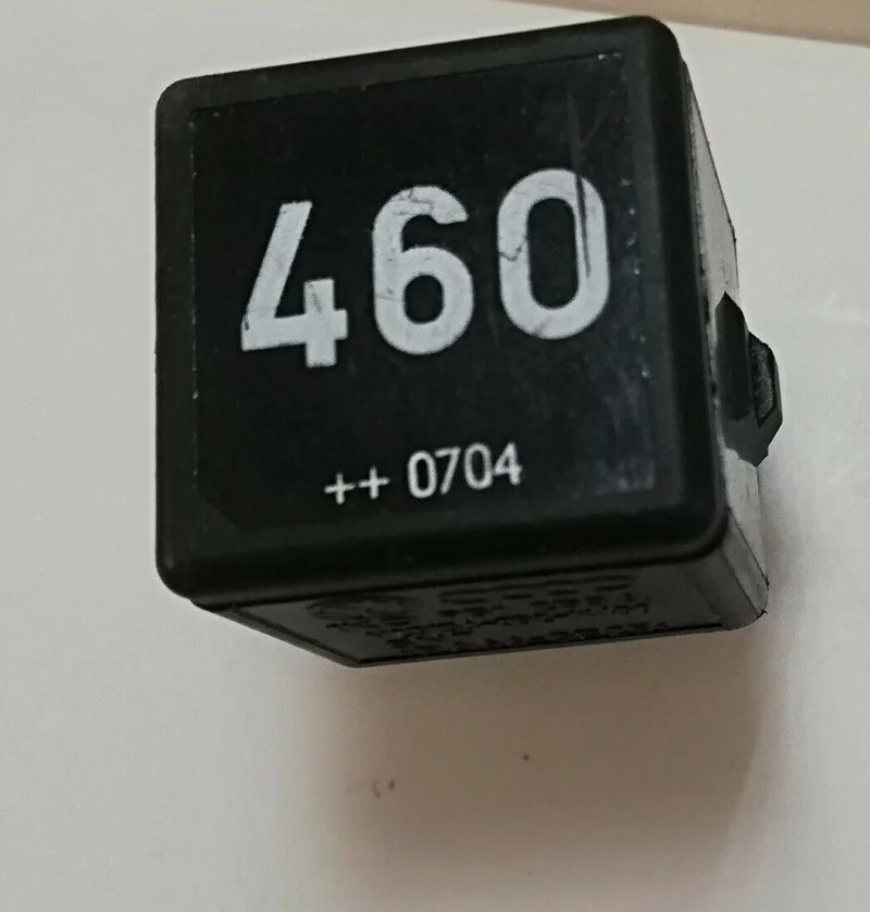 Car Engine Control Unit Relay 460 ECU For VW Golf Jetta MK5 Passat B6