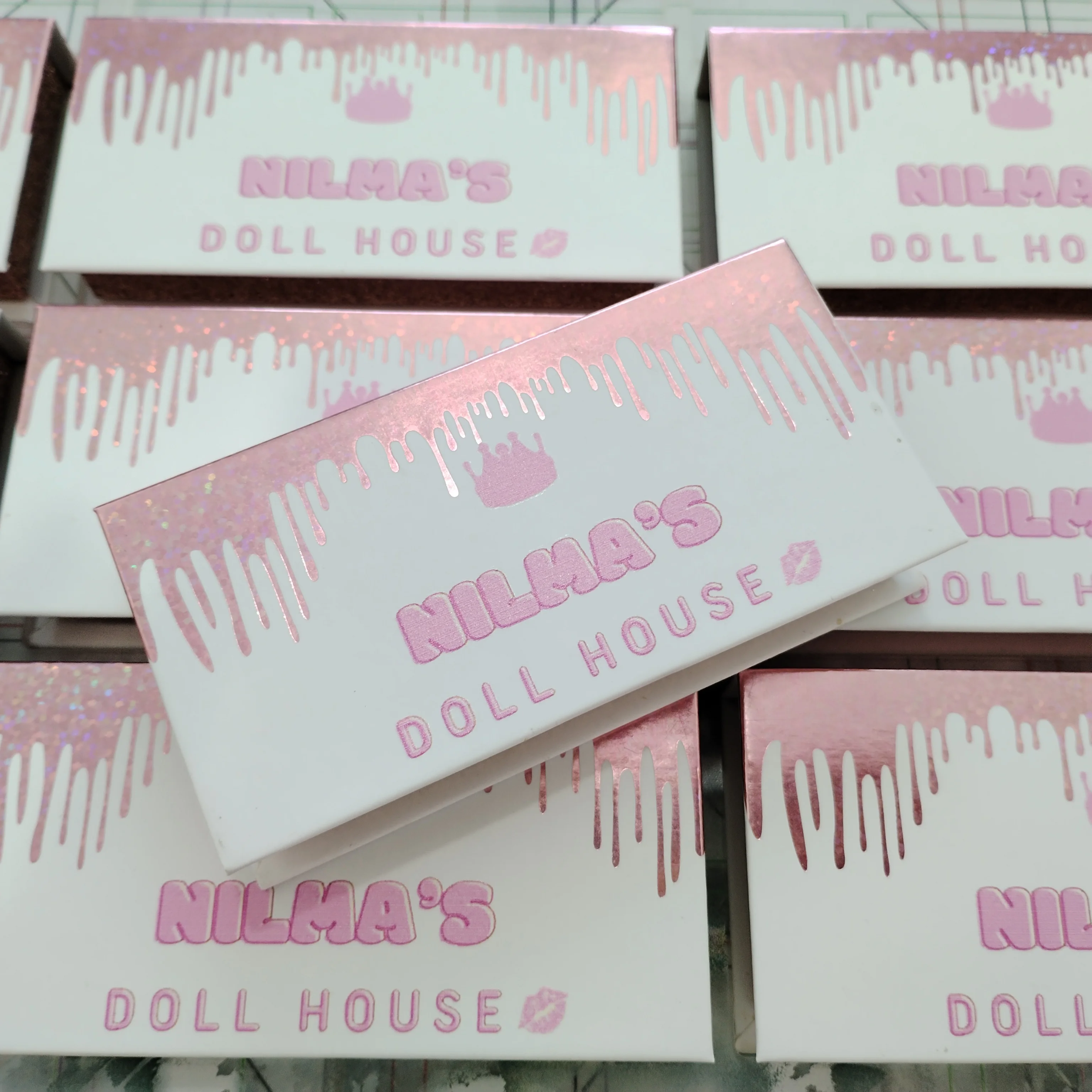 Foxyfox Wholesale Eyelash Boxes Packaging Eyelashes Cases Custom Logo Magnetic Eyelashes Boxes Makeup Storage Case Print Logo 6
