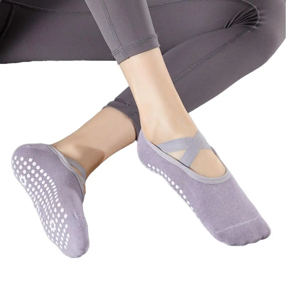 1Pair Women Yoga Socks Silicone Anti-slip Ballet Pilates Sports Dance Bandage Socks Breathable Backless Women S9K7