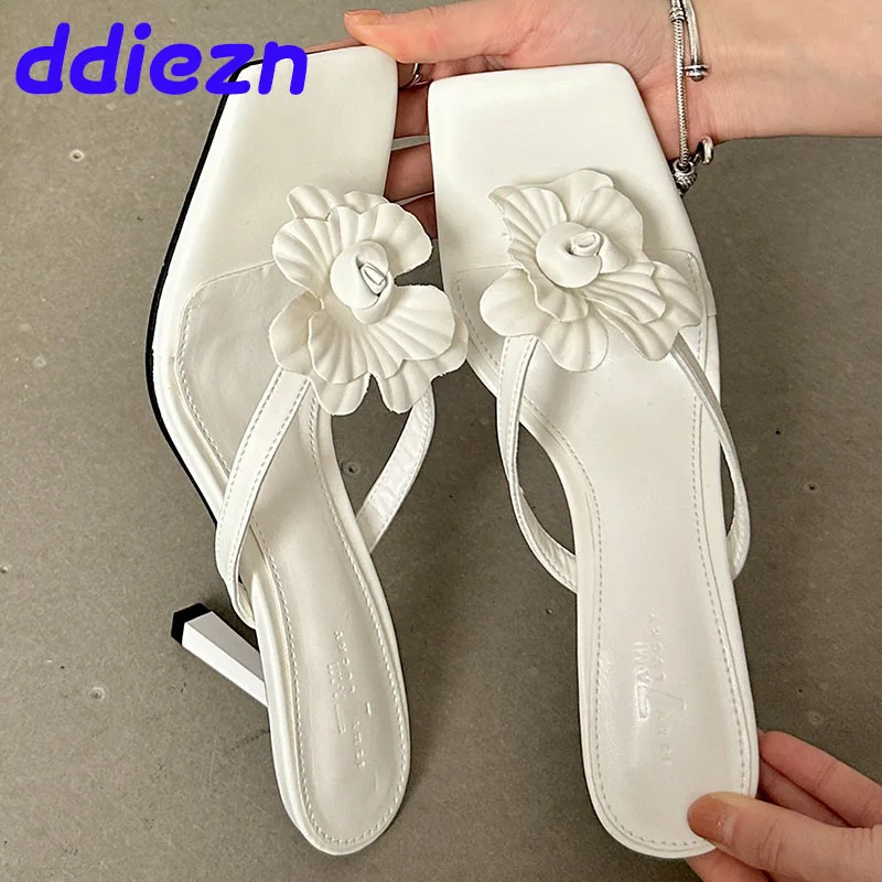 

Сланцы женские на тонком каблуке, цветочные шлепанцы, обувь с закрытым носком, 2024