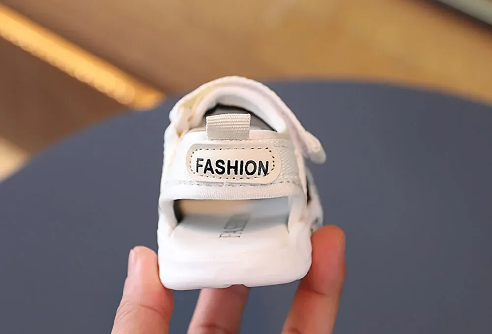 패션 키즈 샌들  신발 소년 소프트 솔 미끄럼 방지 소년 소녀 샌들  아동 신발 여름 해변 2-10 년