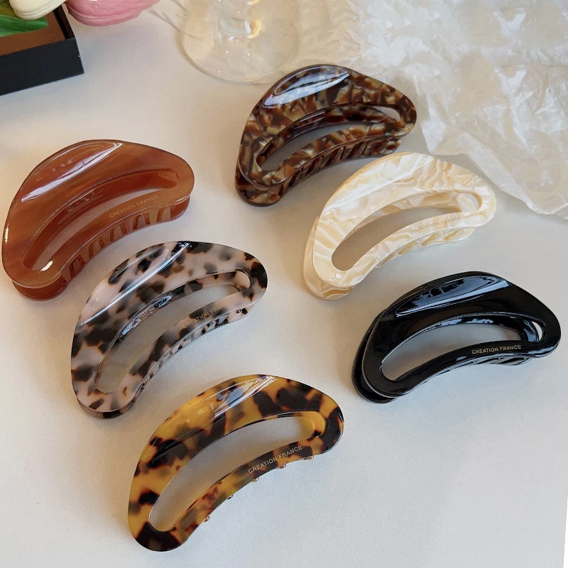 

9.5cm Acetate Hair Claw Clip Crescent Shaped Geometric Grab Crab Hair Clips Women Leopard Print Shark Clip Ponytail Clip