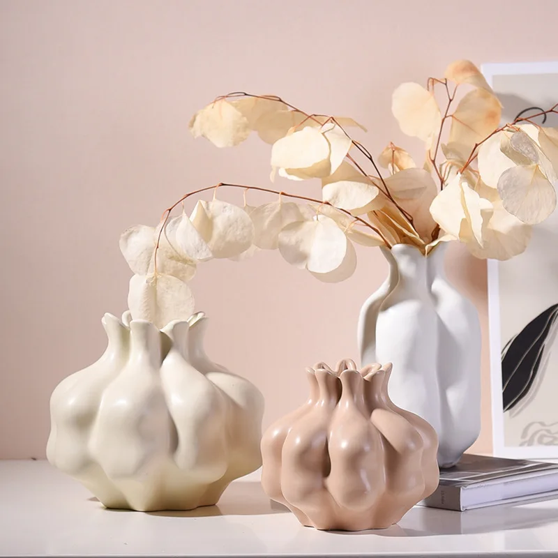 

Cream-style Ceramic Vase High-end Dried Flowers Office Desktop Ornaments Flower Arrangers Home Accessories Home Decorations