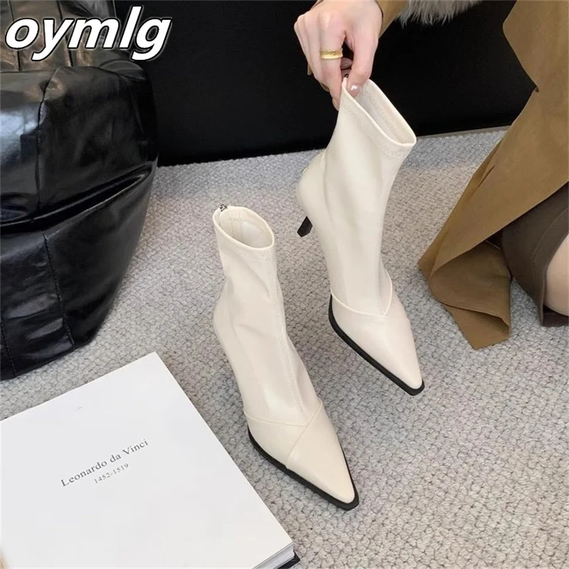 

Fashionable high heels, pointed bare boots, new autumn/winter 2023 plush short boots, white women's boots