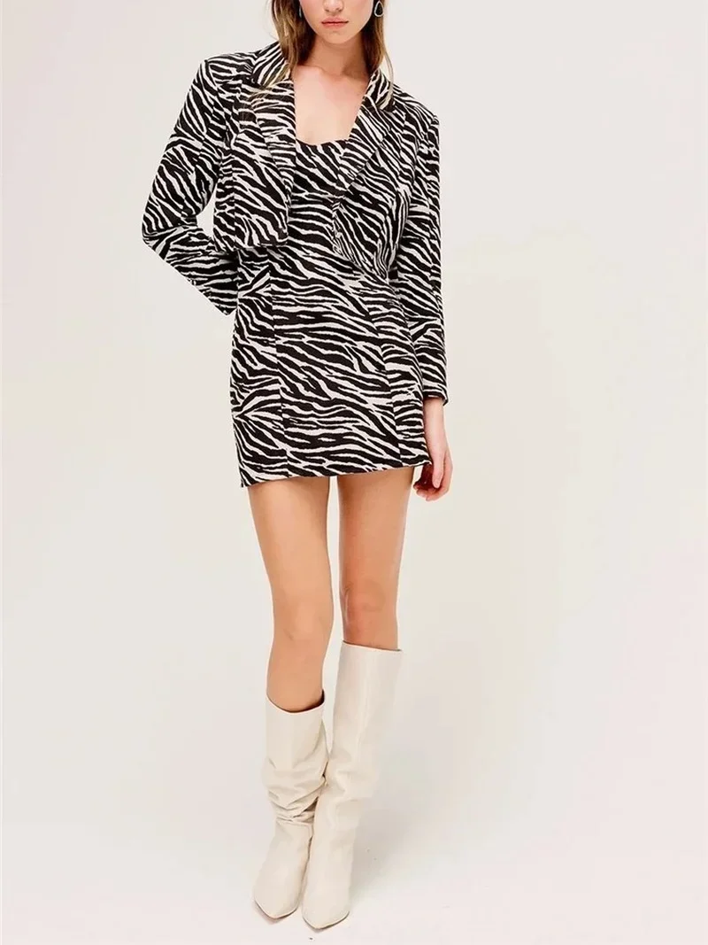 Zebra Stripes Short Blazer Suit Women Fashion Sweet Collect Waist Single Breasted Indie Short Blazer Animal Printed Chic Coats