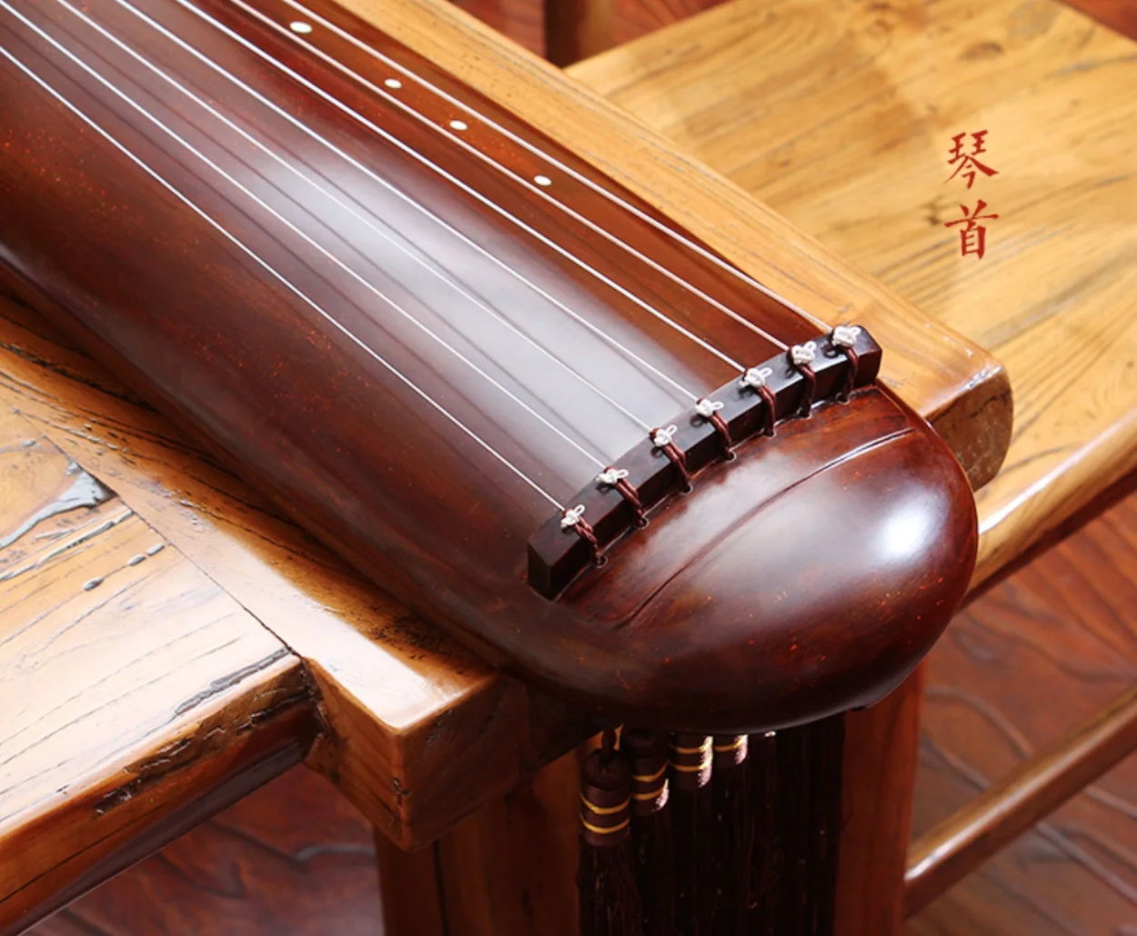 Guqin Chaotic old fir professional playing level