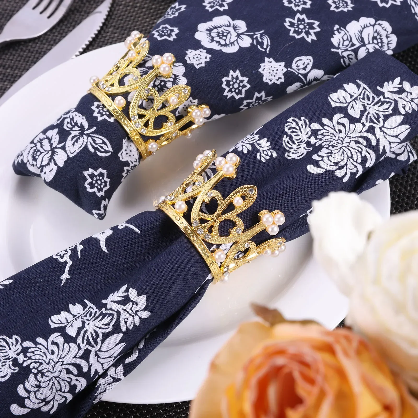 12pcs/set Crown Shape Napkin Buckles Luxurious Pearls Rhinestones Decoration Dinner Table Cloth Holder Alloy Rings Golden/Silver
