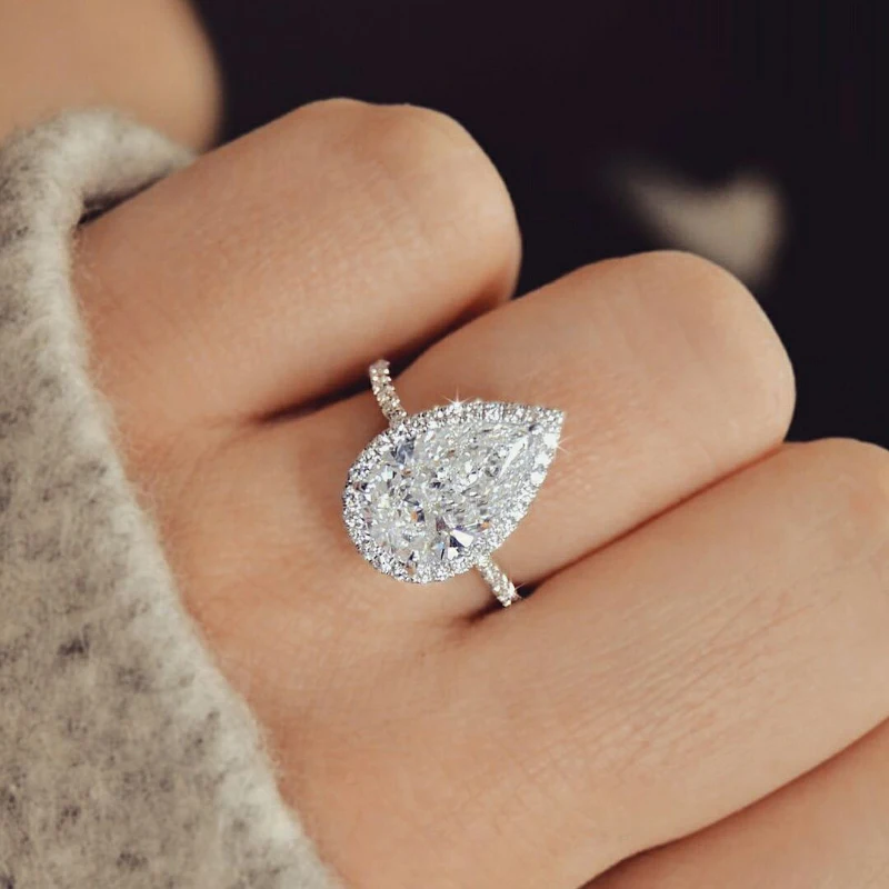 Fashion Hot Selling Romantic Moissanite Ring Exquisite Pear Shape Engagement Ring Women Romantic Wedding Jewelry Anillos Mujer