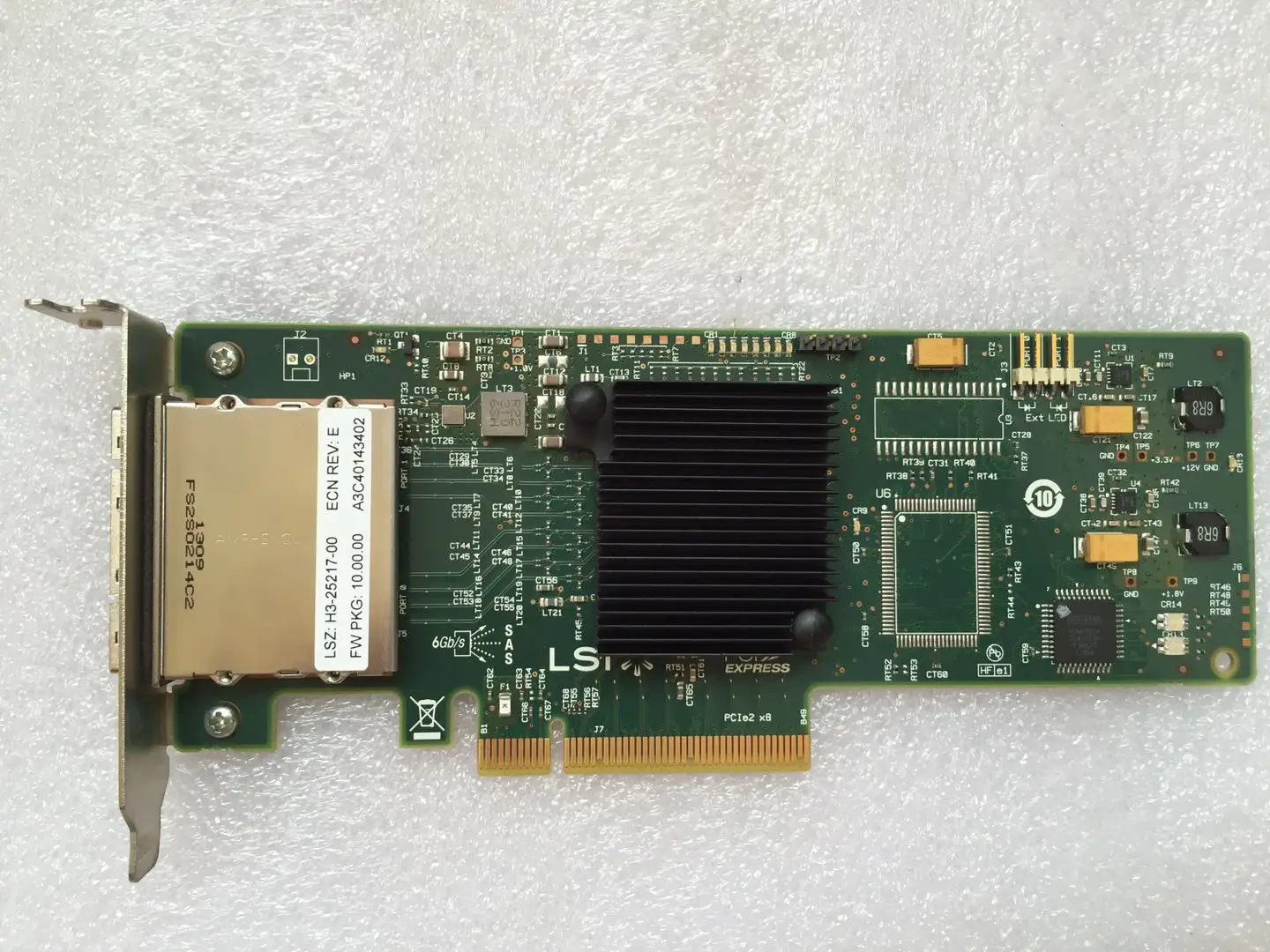 

LSI SAS9200-8e SAS 9200-8e, 8-портовый корпус, 6 ГБ/сек., двойной порт SAS + SATA на PCI HBA card