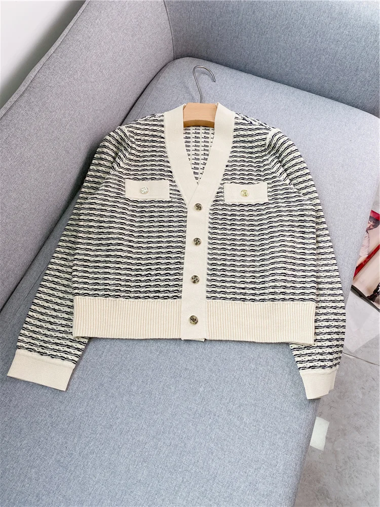 

2023 V-Neck Stripe Blended Knit Cardigan 22 Winter New Single Breasted Long Sleeve Loose Coat Top Women Free Freight