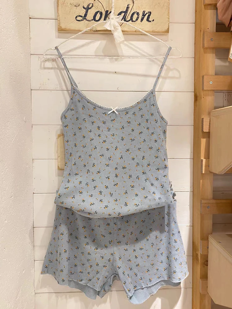 

Vintage Floral Print Lace Short Sets Sweet Bow Camis Tops And Shorts Cute Two Piece Set Women Casual Summer Waffle Outfits 2023