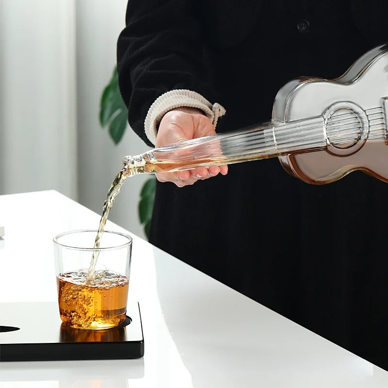 High Borosilicate Glass Wine Bottle Guitar Violin Decanter Wine Set Thickened Transparent Craft Decanter Bottle Decoration wine aerator decanter