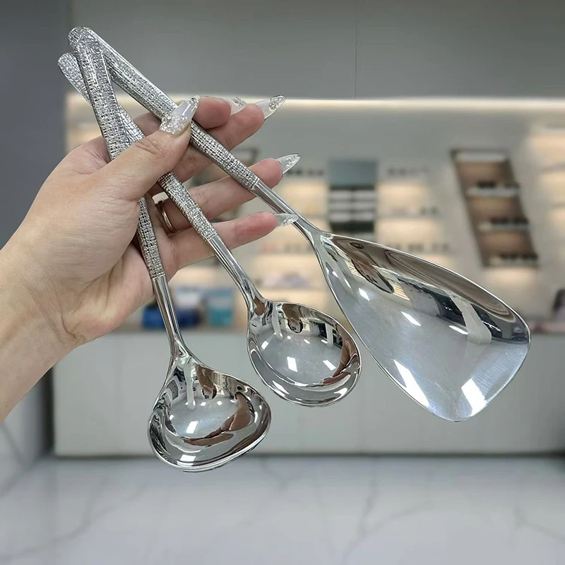 1Pc Stainless Steel Thickening Spoon Creative Long Handle Hotel Hot Pot Spoon Soup Ladle Home Kitchen Essential Tools stainless steel spoon