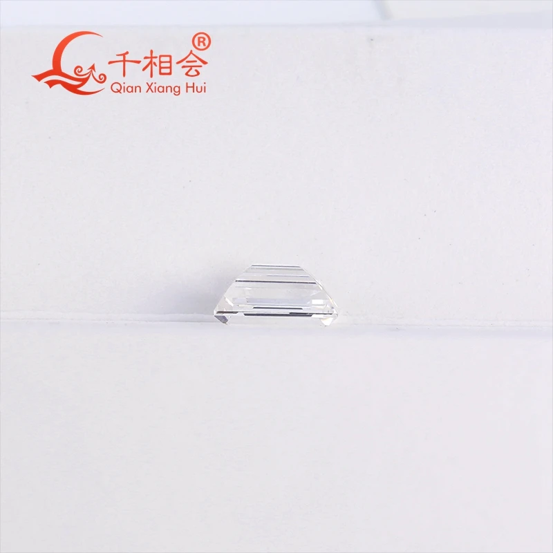 Melee baguette-cut HPHT lab-grown diamonds, D color, 0.02CT to 0.63CT, VS1 clarity, perfect for sleek jewelry designs.